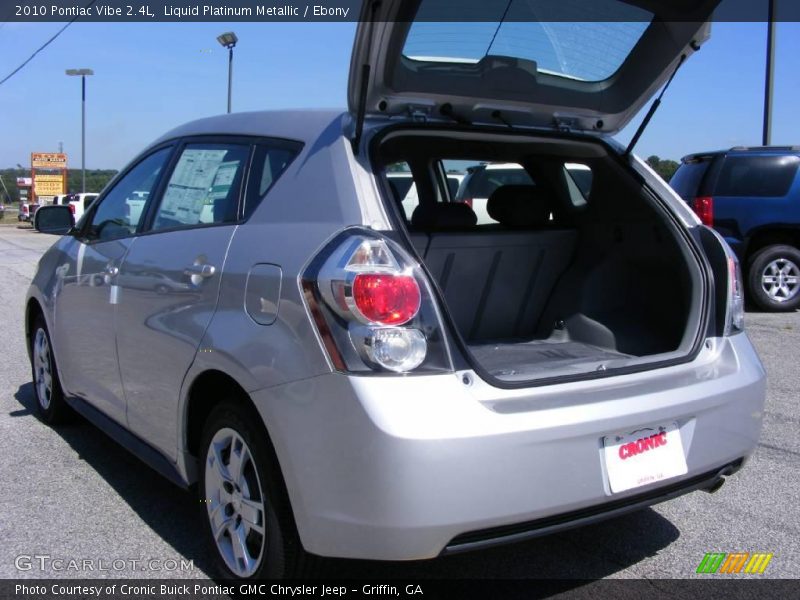 Liquid Platinum Metallic / Ebony 2010 Pontiac Vibe 2.4L