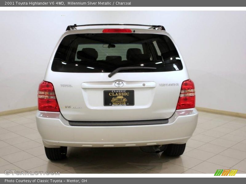 Millennium Silver Metallic / Charcoal 2001 Toyota Highlander V6 4WD