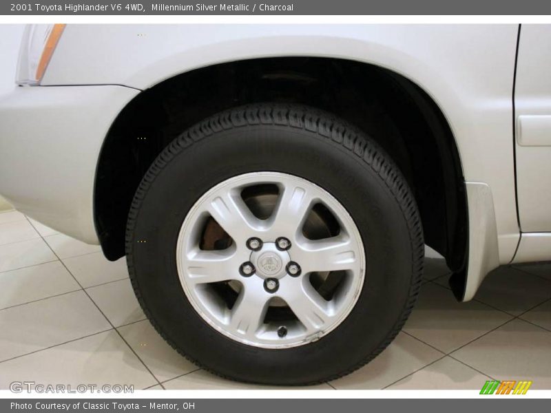 Millennium Silver Metallic / Charcoal 2001 Toyota Highlander V6 4WD