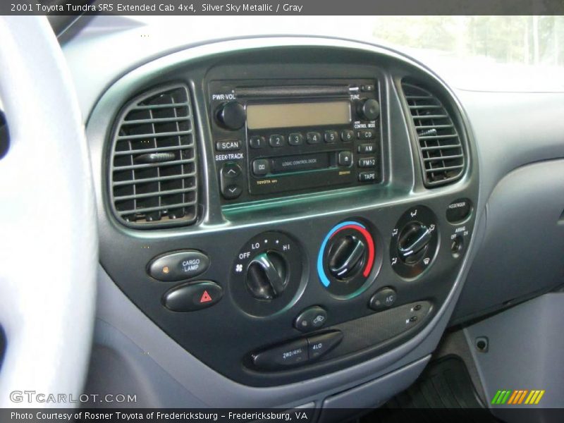 Silver Sky Metallic / Gray 2001 Toyota Tundra SR5 Extended Cab 4x4