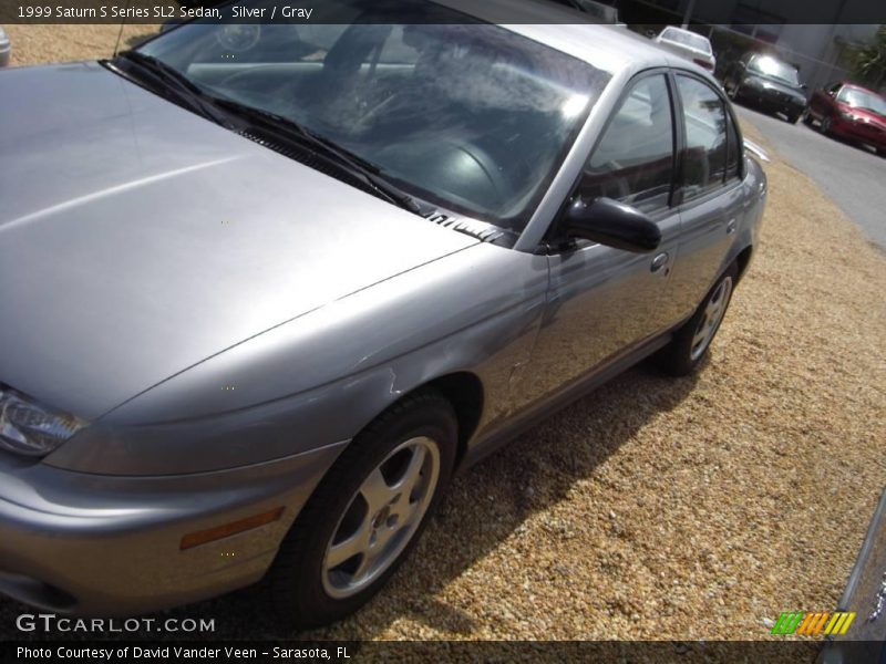 Silver / Gray 1999 Saturn S Series SL2 Sedan