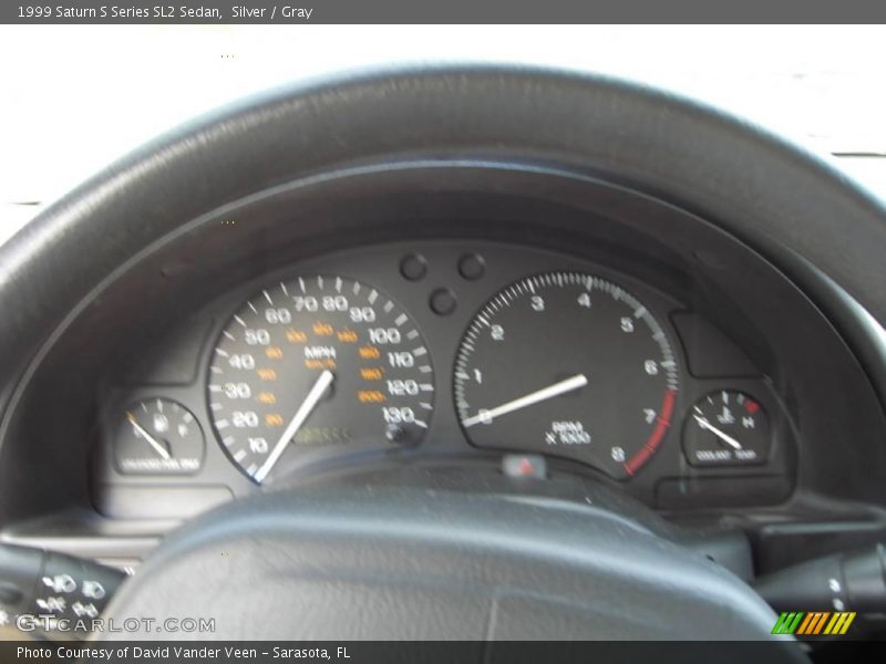 Silver / Gray 1999 Saturn S Series SL2 Sedan