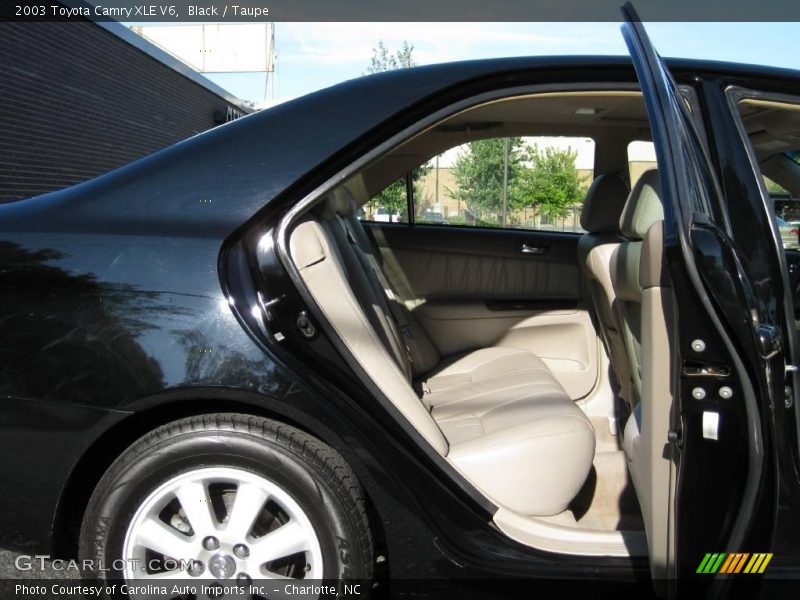 Black / Taupe 2003 Toyota Camry XLE V6