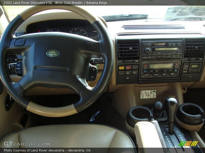 White Gold Metallic / Bahama Beige 2002 Land Rover Discovery II SE