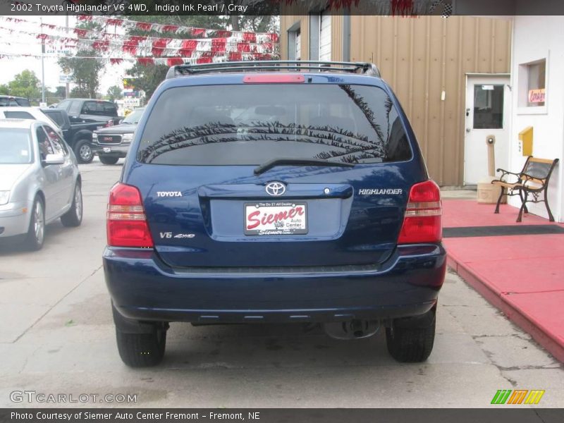 Indigo Ink Pearl / Gray 2002 Toyota Highlander V6 4WD