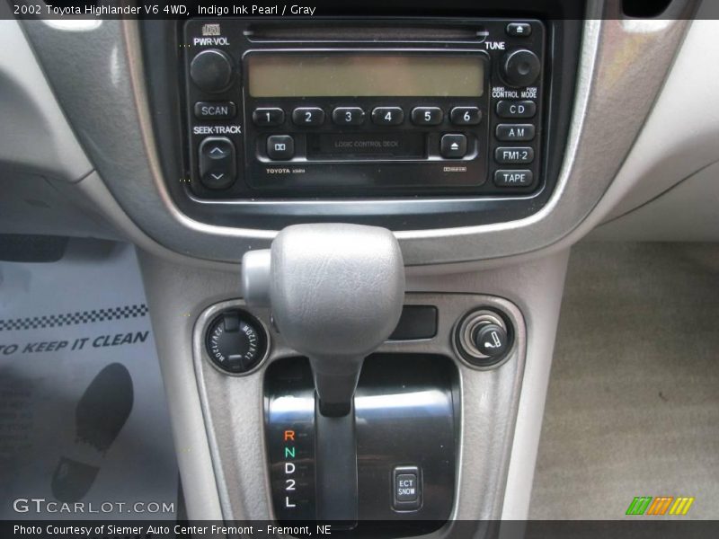 Indigo Ink Pearl / Gray 2002 Toyota Highlander V6 4WD