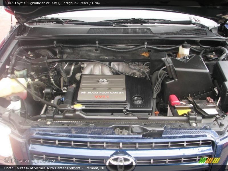 Indigo Ink Pearl / Gray 2002 Toyota Highlander V6 4WD