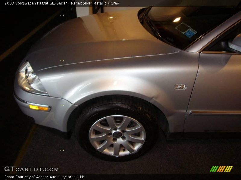 Reflex Silver Metallic / Grey 2003 Volkswagen Passat GLS Sedan