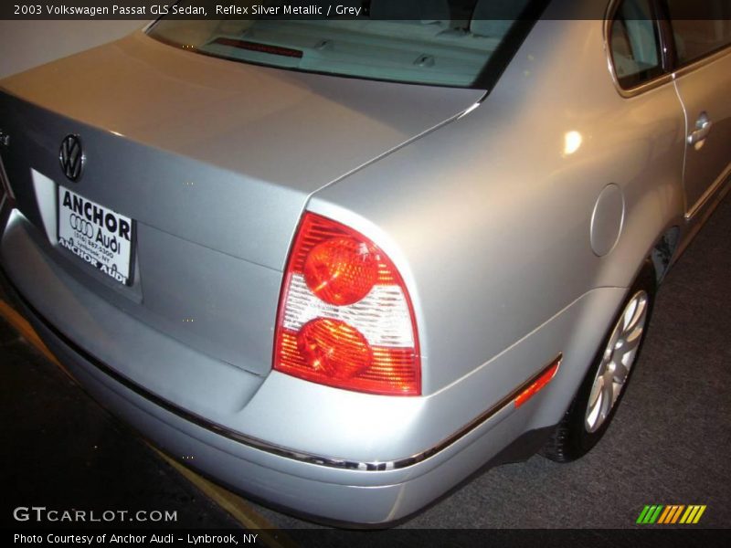 Reflex Silver Metallic / Grey 2003 Volkswagen Passat GLS Sedan