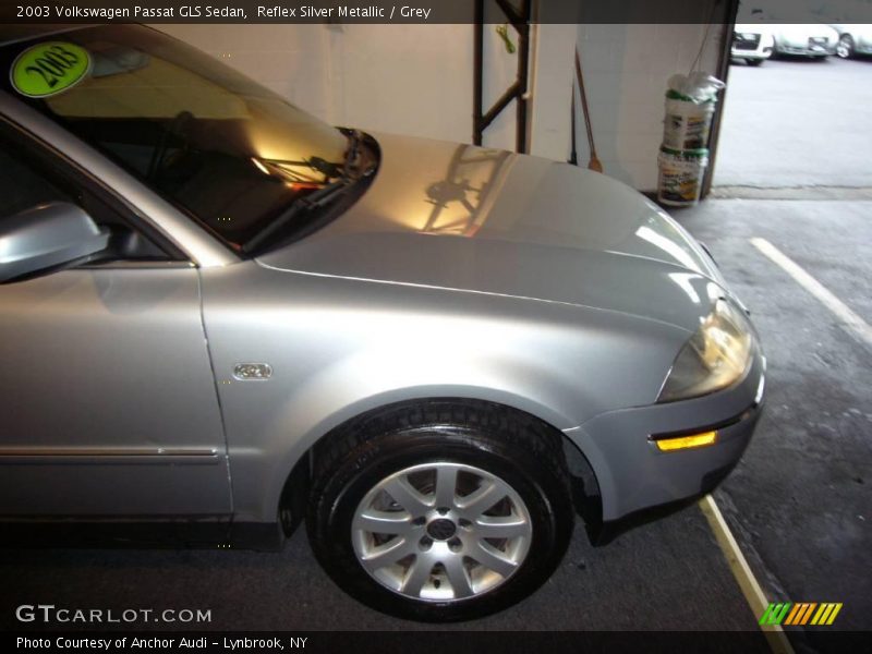 Reflex Silver Metallic / Grey 2003 Volkswagen Passat GLS Sedan