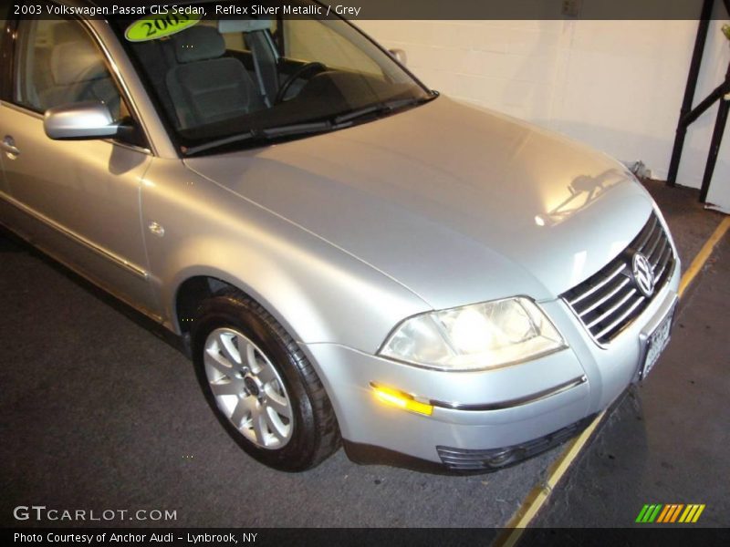 Reflex Silver Metallic / Grey 2003 Volkswagen Passat GLS Sedan