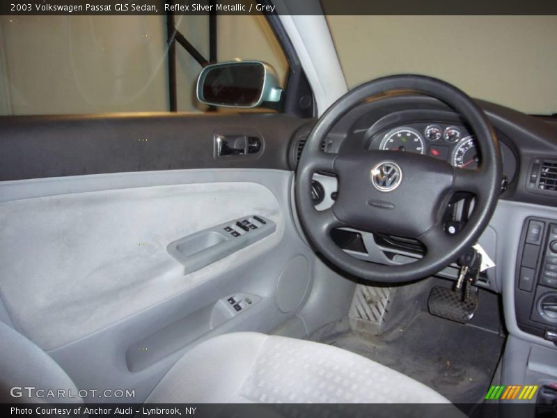 Reflex Silver Metallic / Grey 2003 Volkswagen Passat GLS Sedan