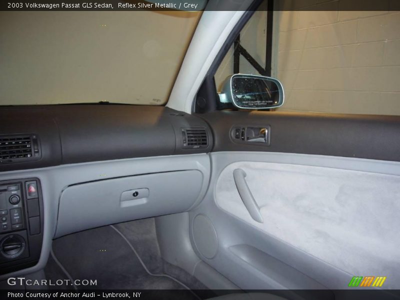 Reflex Silver Metallic / Grey 2003 Volkswagen Passat GLS Sedan