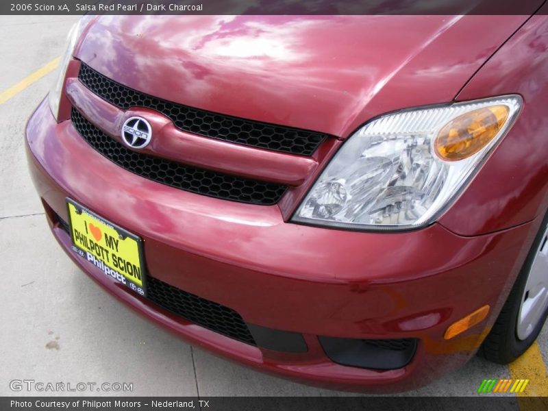 Salsa Red Pearl / Dark Charcoal 2006 Scion xA