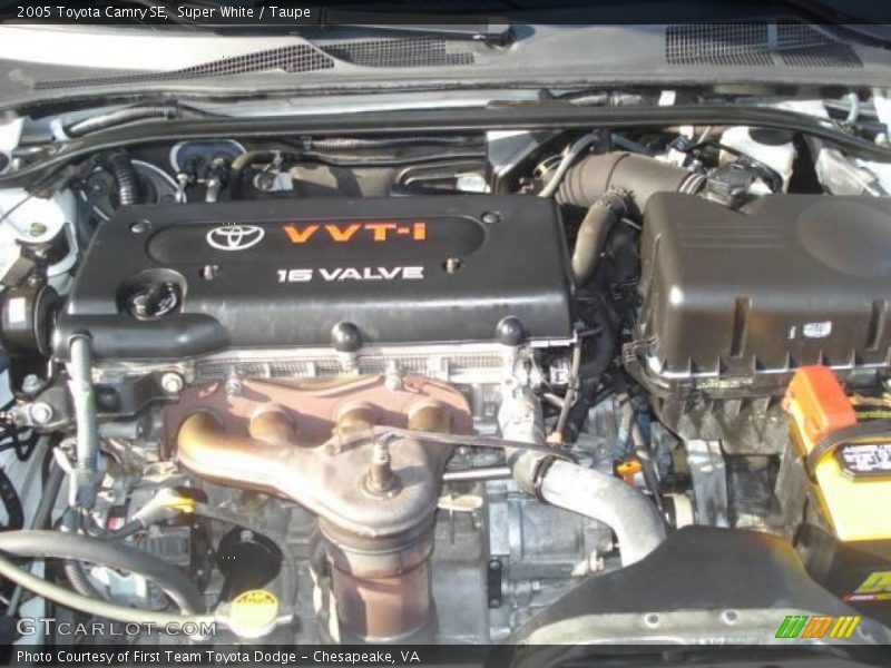 Super White / Taupe 2005 Toyota Camry SE