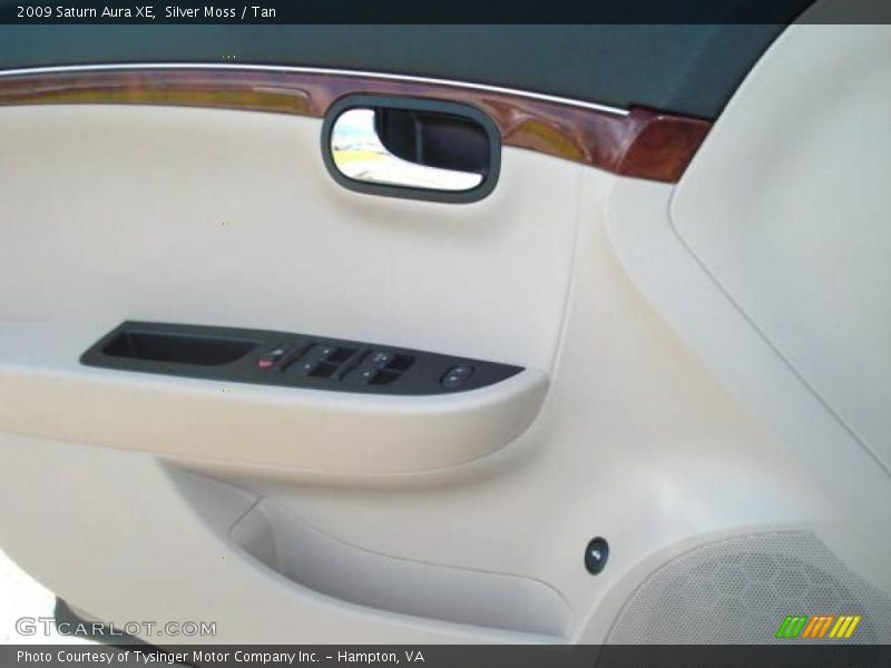 Silver Moss / Tan 2009 Saturn Aura XE