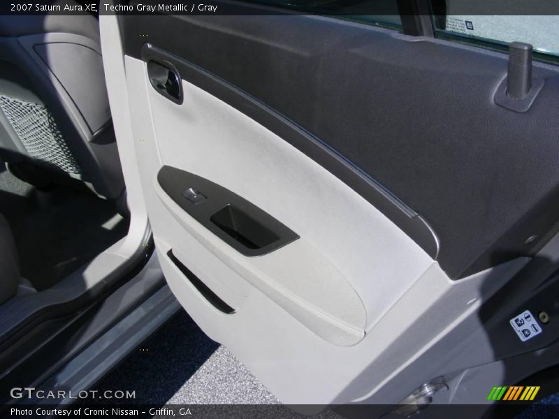 Techno Gray Metallic / Gray 2007 Saturn Aura XE