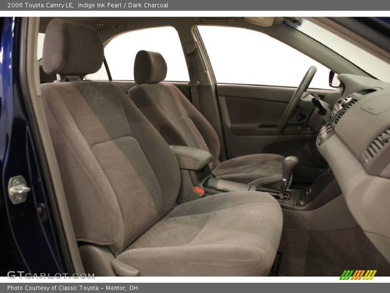 Indigo Ink Pearl / Dark Charcoal 2006 Toyota Camry LE