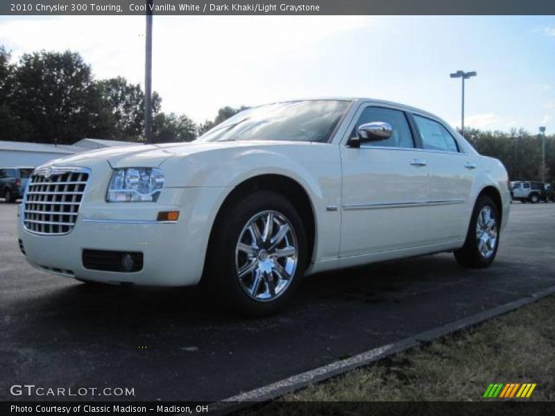 Cool Vanilla White / Dark Khaki/Light Graystone 2010 Chrysler 300 Touring