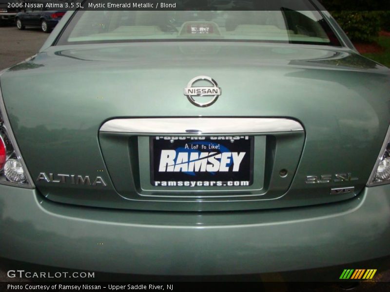 Mystic Emerald Metallic / Blond 2006 Nissan Altima 3.5 SL