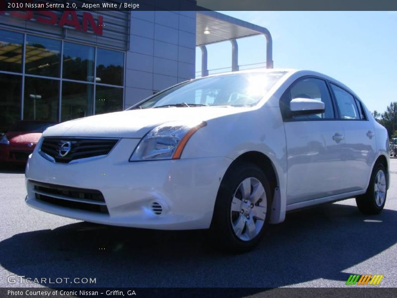 Aspen White / Beige 2010 Nissan Sentra 2.0