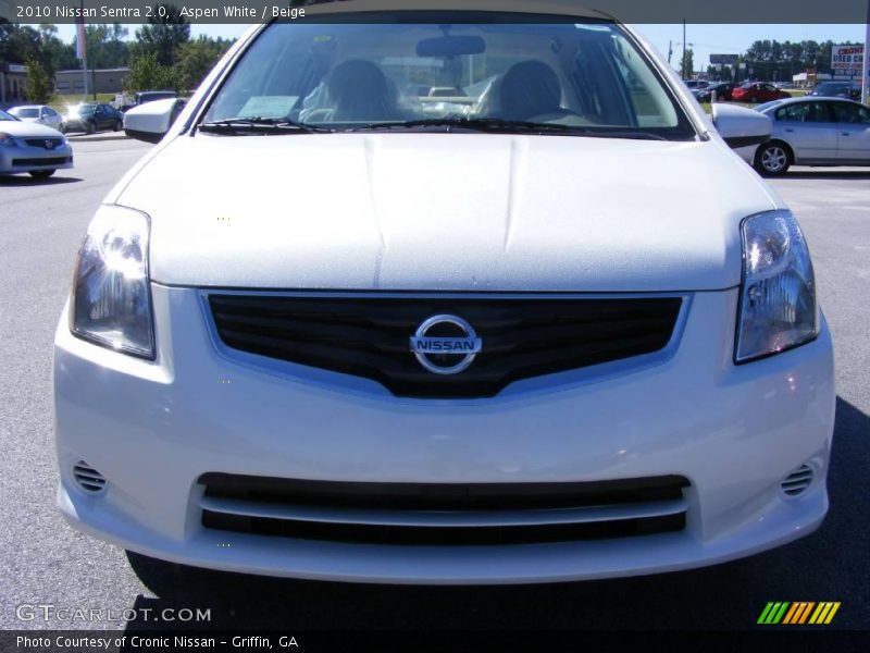 Aspen White / Beige 2010 Nissan Sentra 2.0