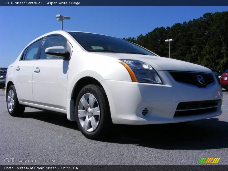 Aspen White / Beige 2010 Nissan Sentra 2.0