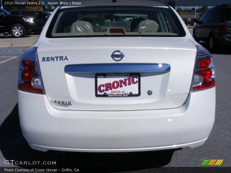 Aspen White / Beige 2010 Nissan Sentra 2.0