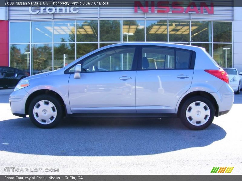 Arctic Blue / Charcoal 2009 Nissan Versa 1.8 S Hatchback