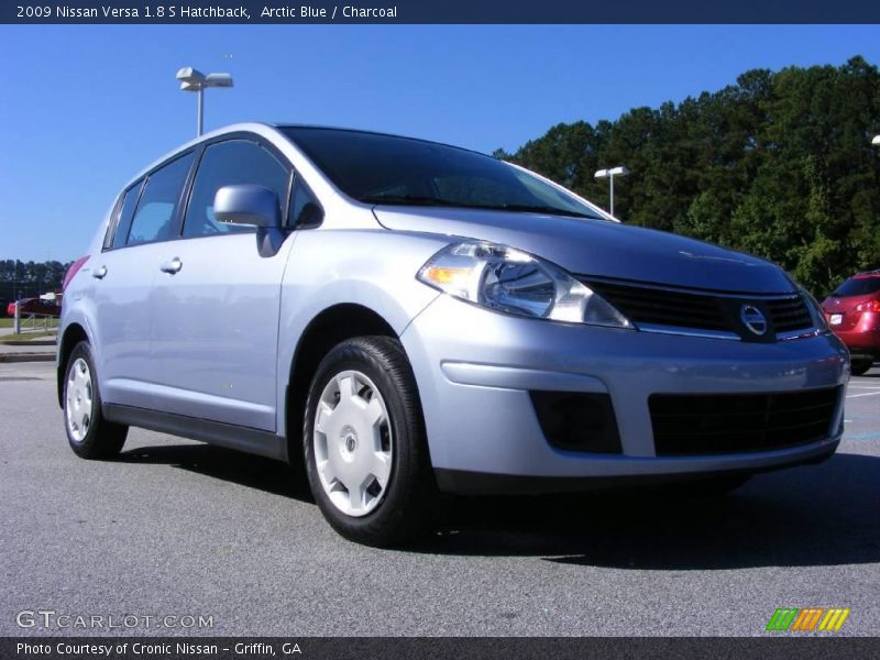 Arctic Blue / Charcoal 2009 Nissan Versa 1.8 S Hatchback