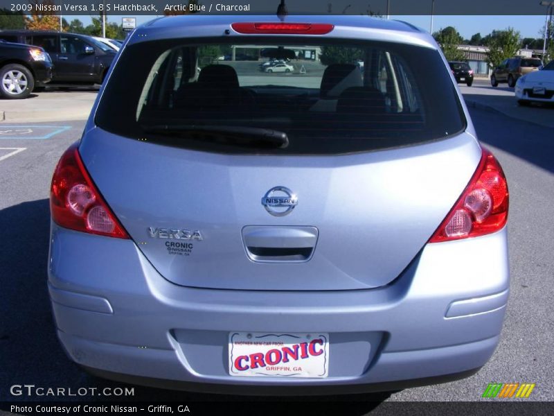 Arctic Blue / Charcoal 2009 Nissan Versa 1.8 S Hatchback