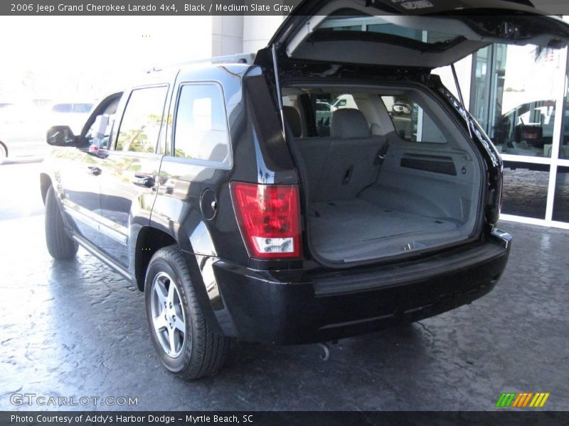 Black / Medium Slate Gray 2006 Jeep Grand Cherokee Laredo 4x4