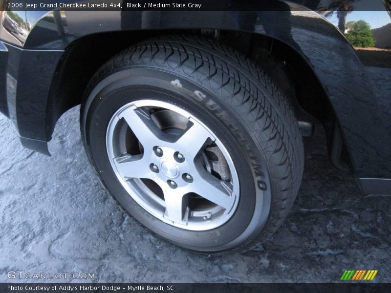 Black / Medium Slate Gray 2006 Jeep Grand Cherokee Laredo 4x4