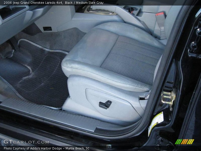 Black / Medium Slate Gray 2006 Jeep Grand Cherokee Laredo 4x4