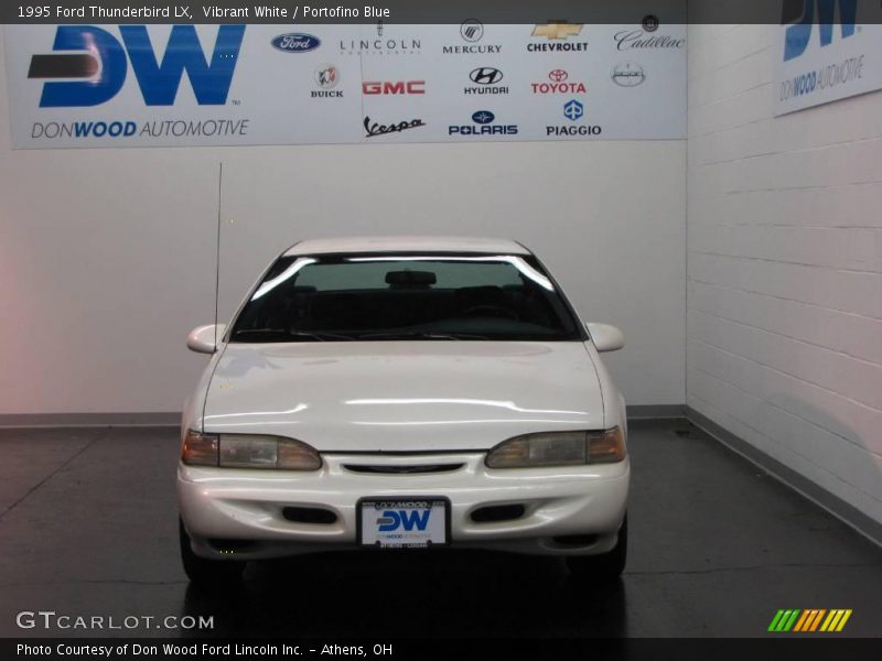Vibrant White / Portofino Blue 1995 Ford Thunderbird LX