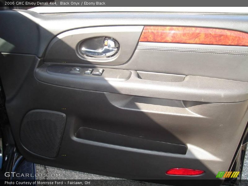 Black Onyx / Ebony Black 2006 GMC Envoy Denali 4x4