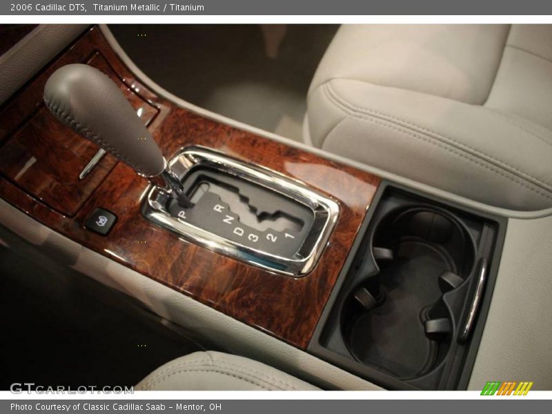 Titanium Metallic / Titanium 2006 Cadillac DTS