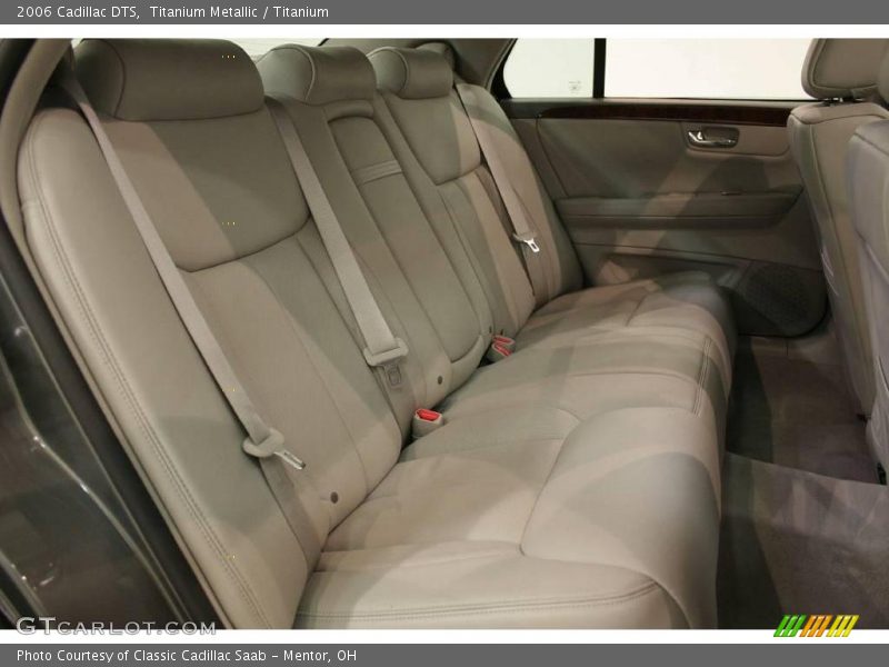Titanium Metallic / Titanium 2006 Cadillac DTS