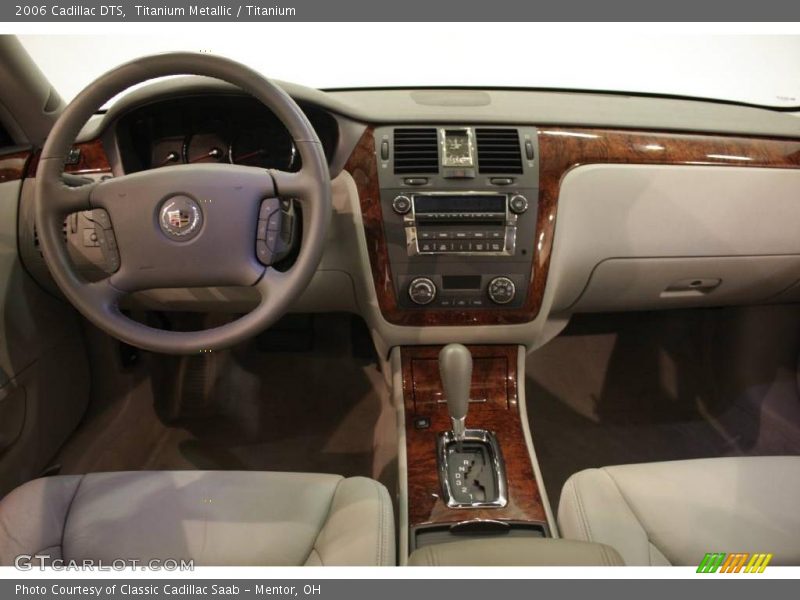 Titanium Metallic / Titanium 2006 Cadillac DTS