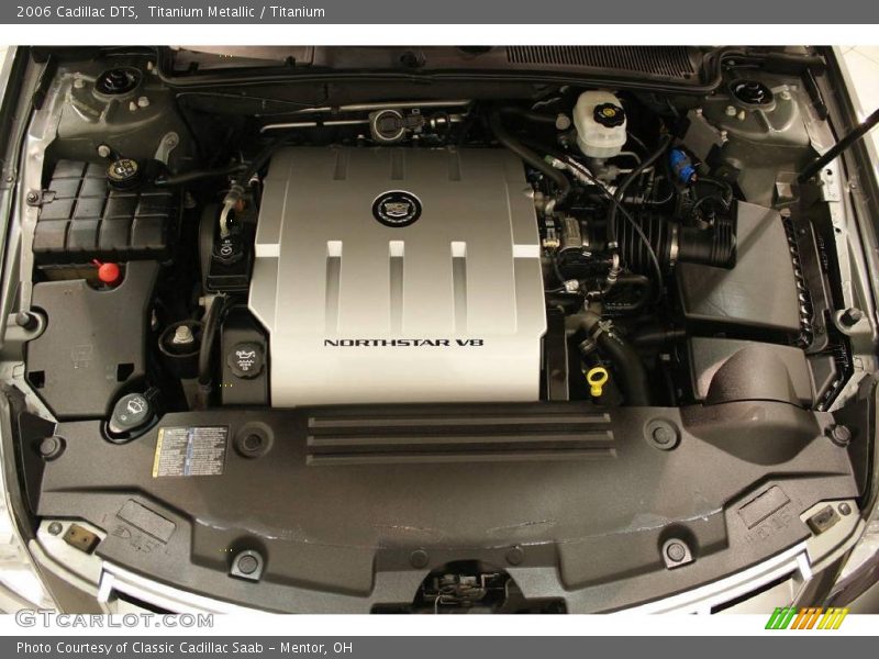 Titanium Metallic / Titanium 2006 Cadillac DTS