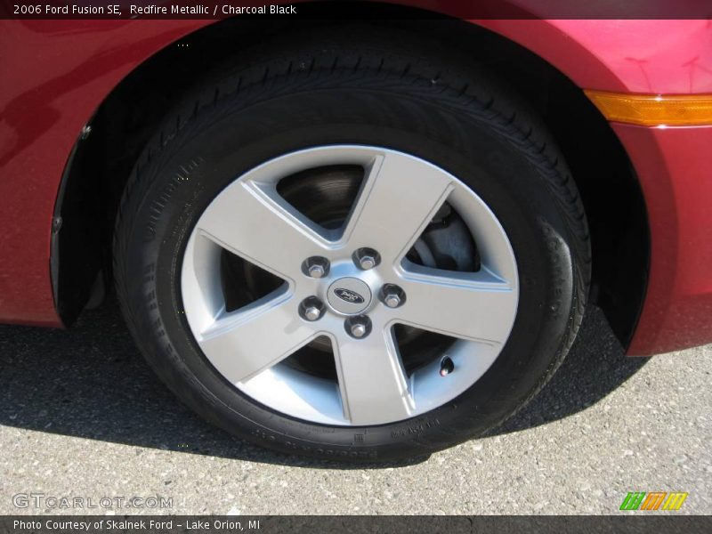 Redfire Metallic / Charcoal Black 2006 Ford Fusion SE