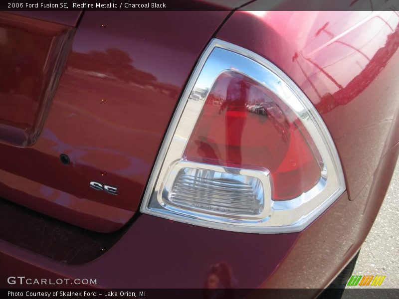 Redfire Metallic / Charcoal Black 2006 Ford Fusion SE