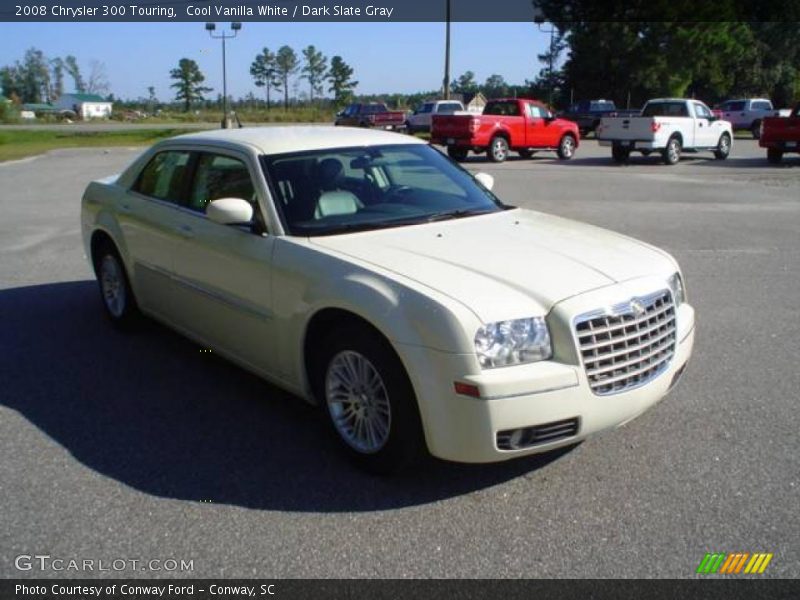 Cool Vanilla White / Dark Slate Gray 2008 Chrysler 300 Touring