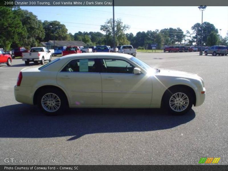 Cool Vanilla White / Dark Slate Gray 2008 Chrysler 300 Touring