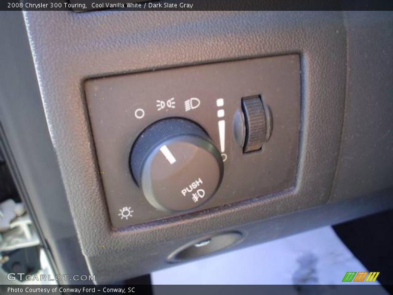 Cool Vanilla White / Dark Slate Gray 2008 Chrysler 300 Touring