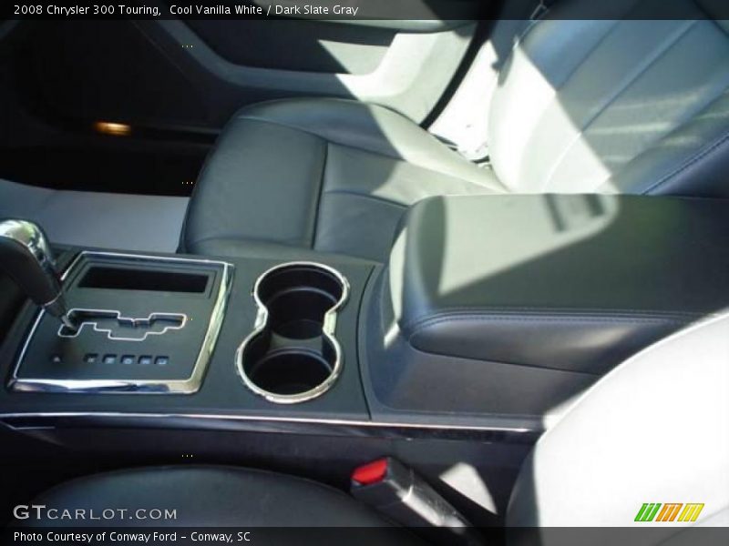 Cool Vanilla White / Dark Slate Gray 2008 Chrysler 300 Touring