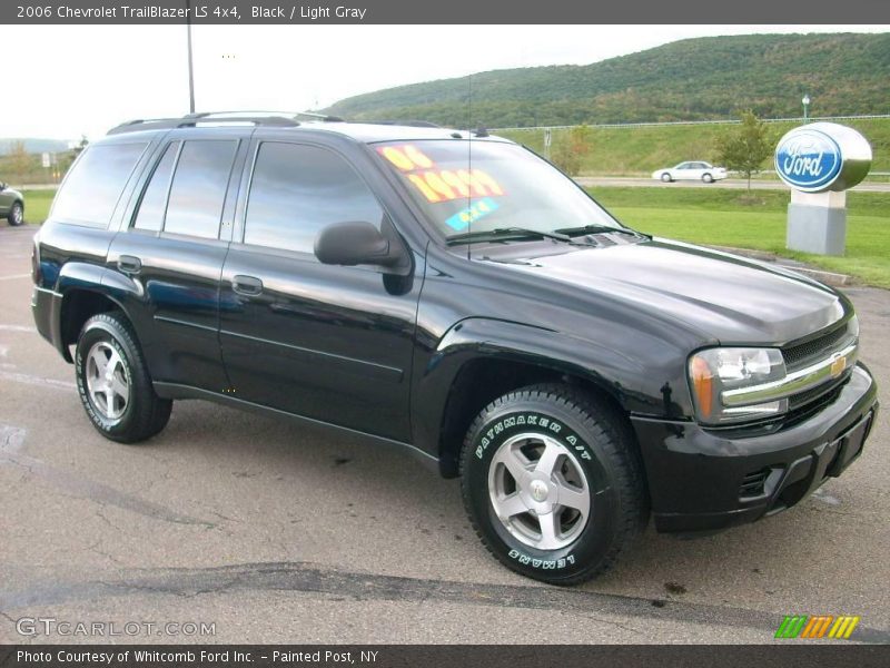 Black / Light Gray 2006 Chevrolet TrailBlazer LS 4x4