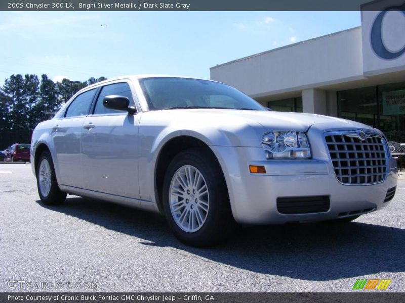 Bright Silver Metallic / Dark Slate Gray 2009 Chrysler 300 LX