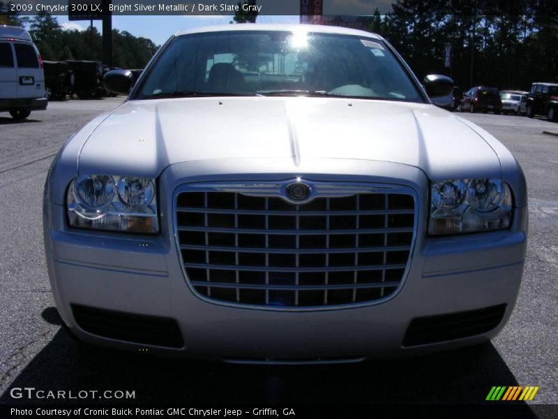 Bright Silver Metallic / Dark Slate Gray 2009 Chrysler 300 LX