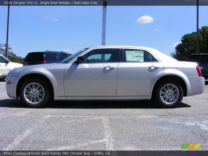 Bright Silver Metallic / Dark Slate Gray 2009 Chrysler 300 LX